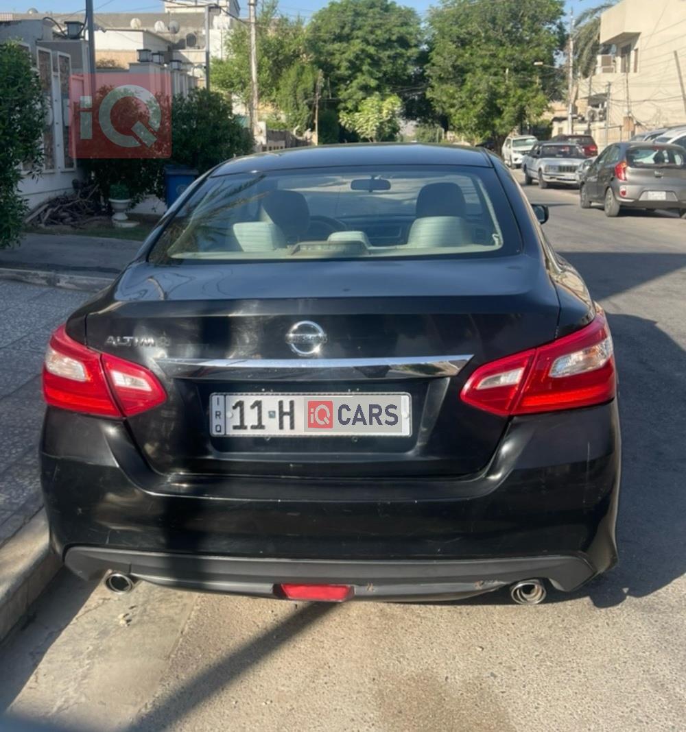 نيسان ألتيما